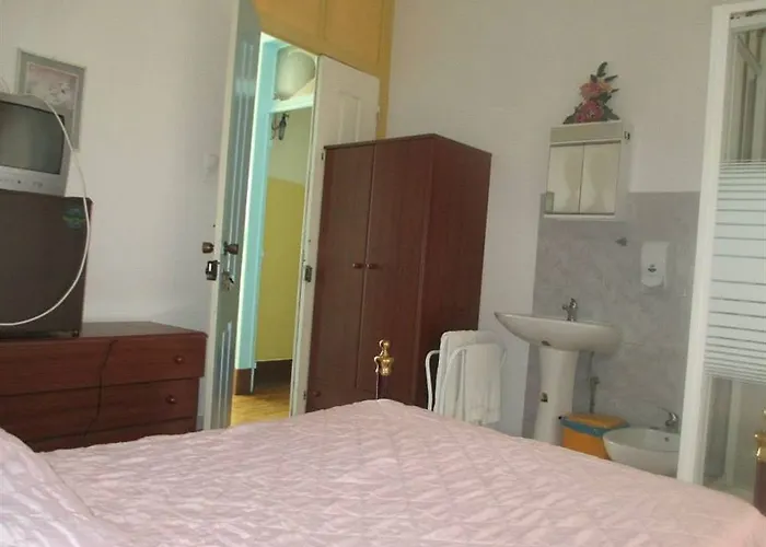 Hostel Pensao Sao Joao Da Praca Lizbona