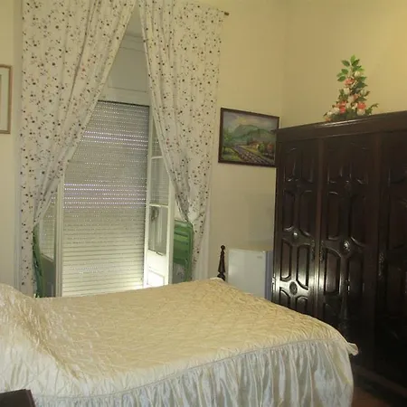 Hostel Pensao Sao Joao Da Praca *