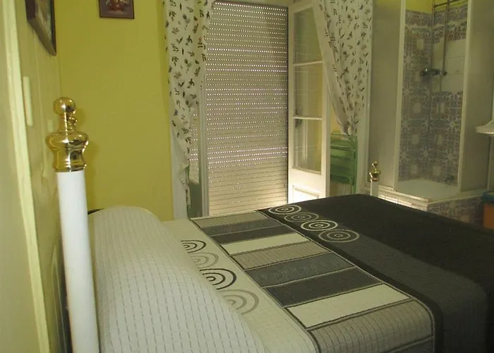 Hostel Pensao Sao Joao Da Praca *